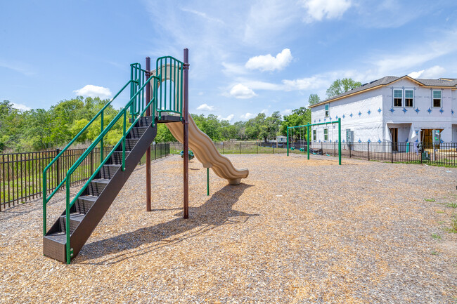 Building Photo - 3281 Vesara Dr