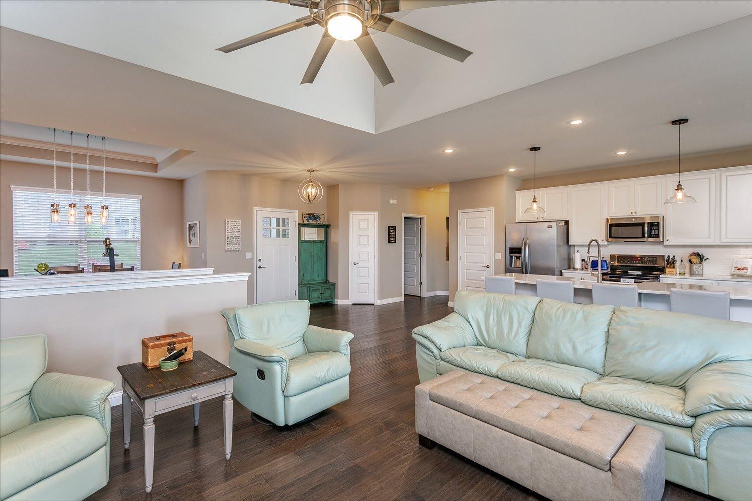 Building Photo - 5107 Elm Leaf Trl