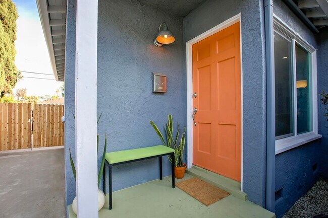 Building Photo - 4232 Verdugo Rd