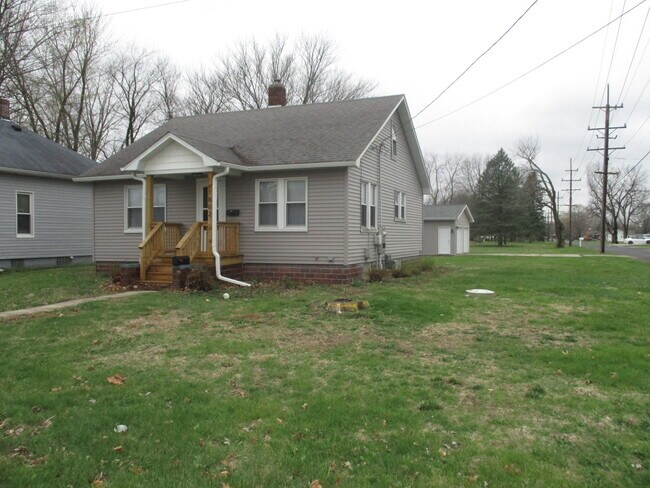 Building Photo - 1802 Church St