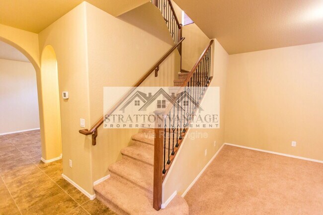 Building Photo - 976 S Adam Way