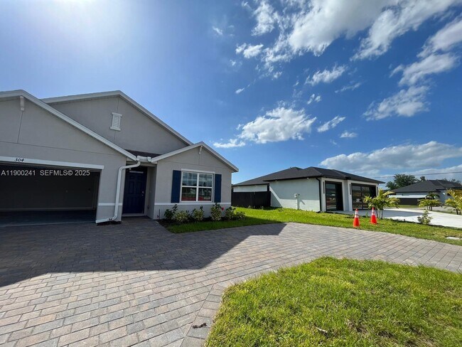 Building Photo - 304 El Dorado Blvd S