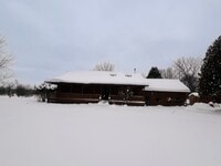 Building Photo - Charming Log Cabin Rental – 3 Bedroom / 2 Bath | Carthage School District