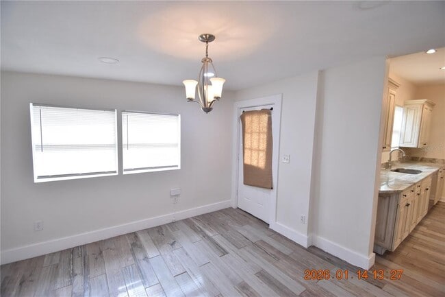 Building Photo - 907 E Patterson St