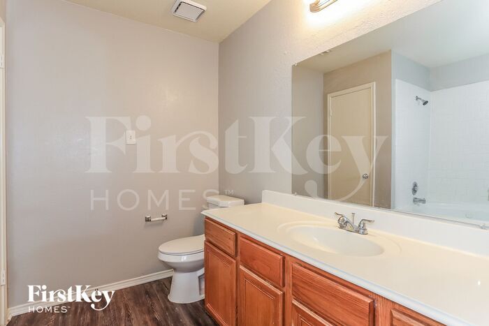 Building Photo - 8614 E Rachlin Cir