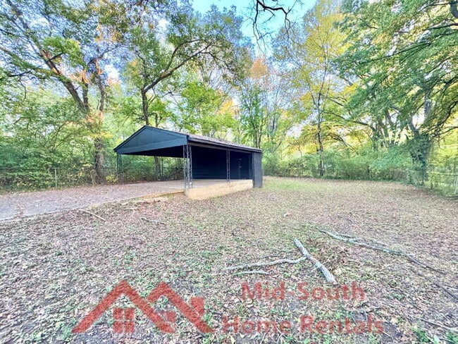 Building Photo - 655 Granada Rd