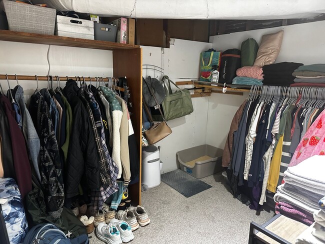 Building Photo - 2118 7th Ave