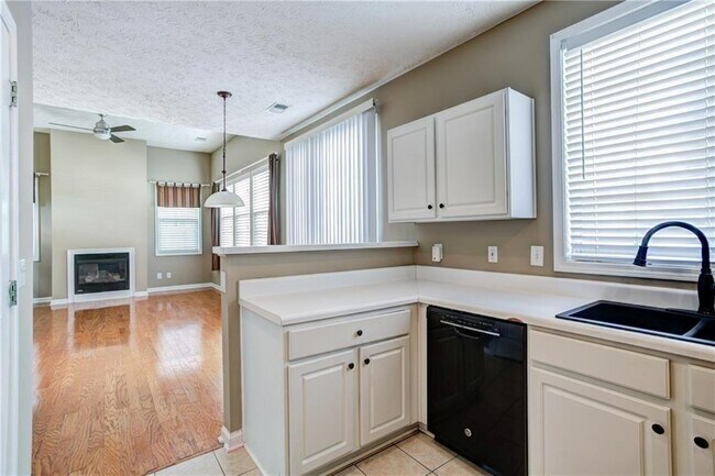 Building Photo - 709 Bedford Ct