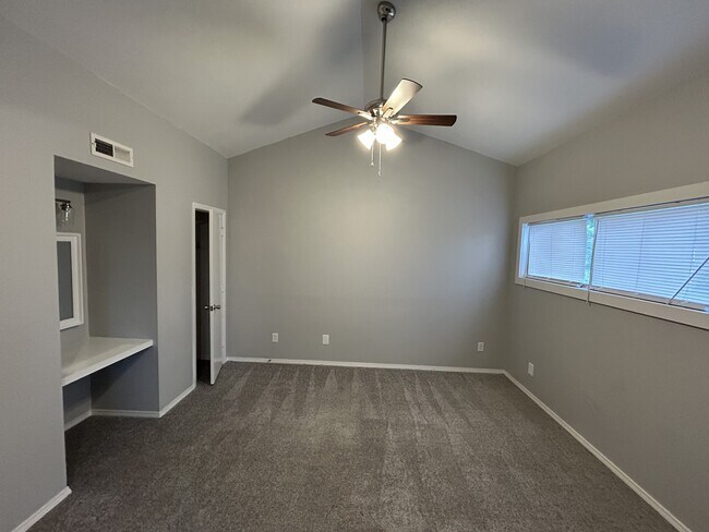 Building Photo - 13839 Turnberry Ln