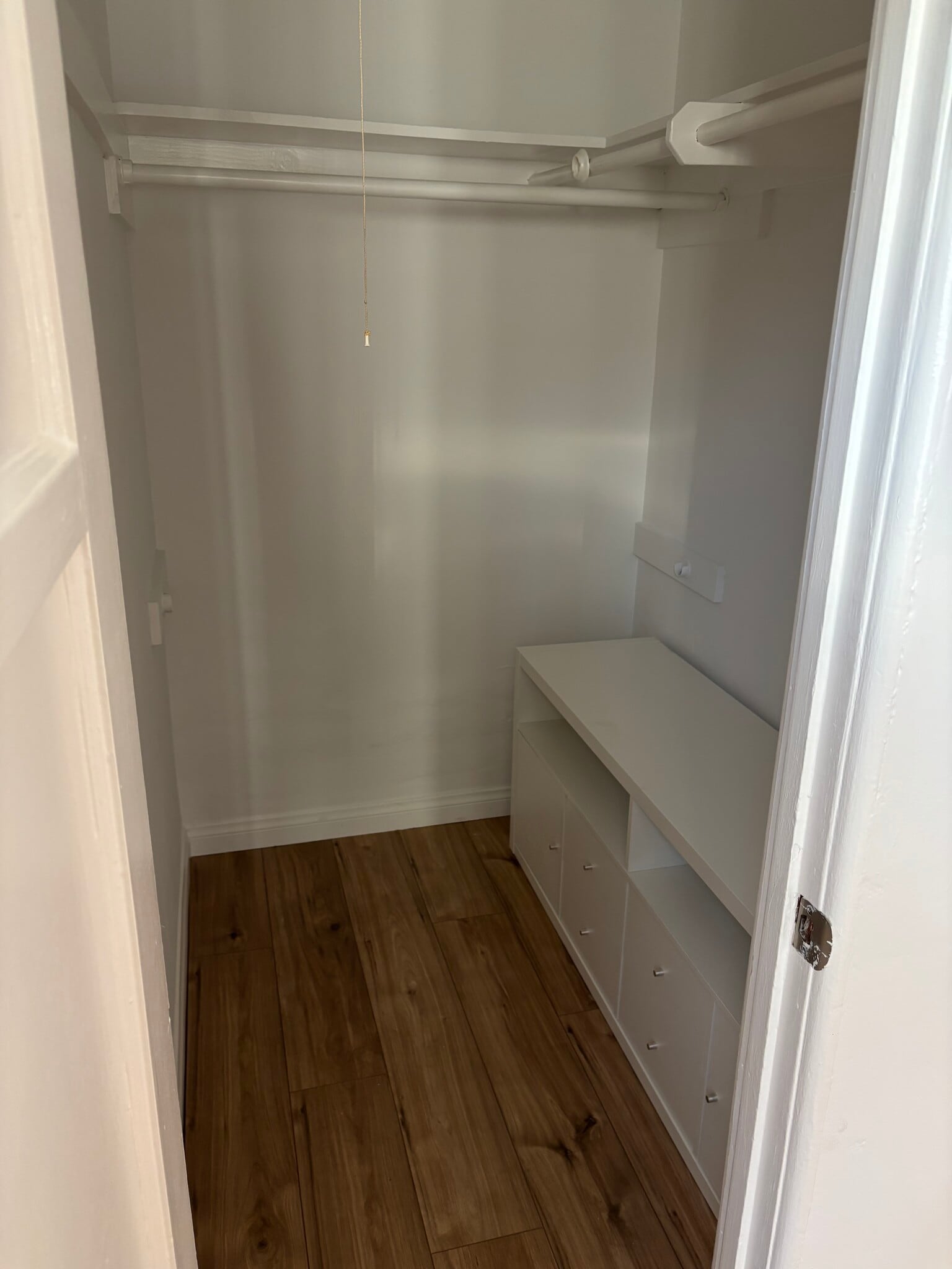 Building Photo - 1911 W Alameda Ave