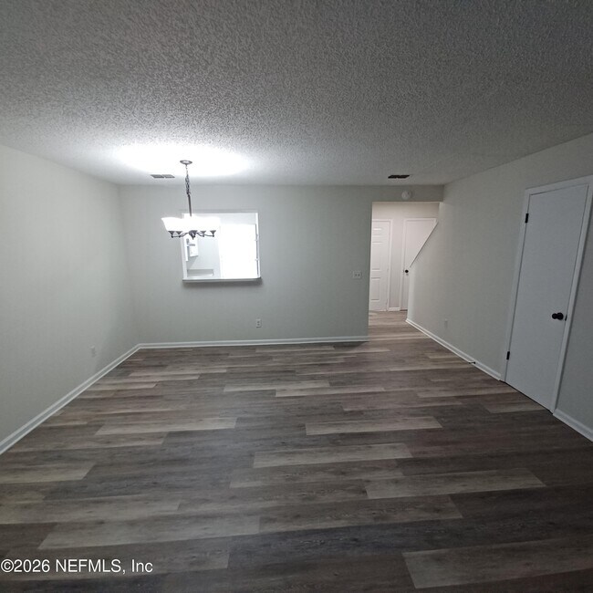 Building Photo - 1201 Douglas St