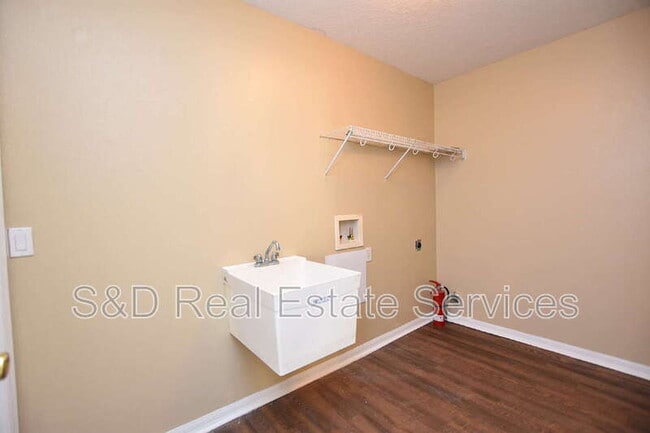 Building Photo - 2426 Colonel Ford Dr