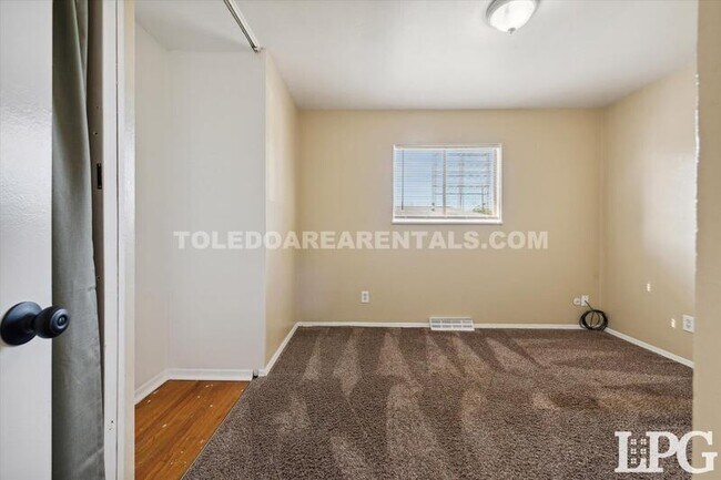 Building Photo - 1584 Colorado St