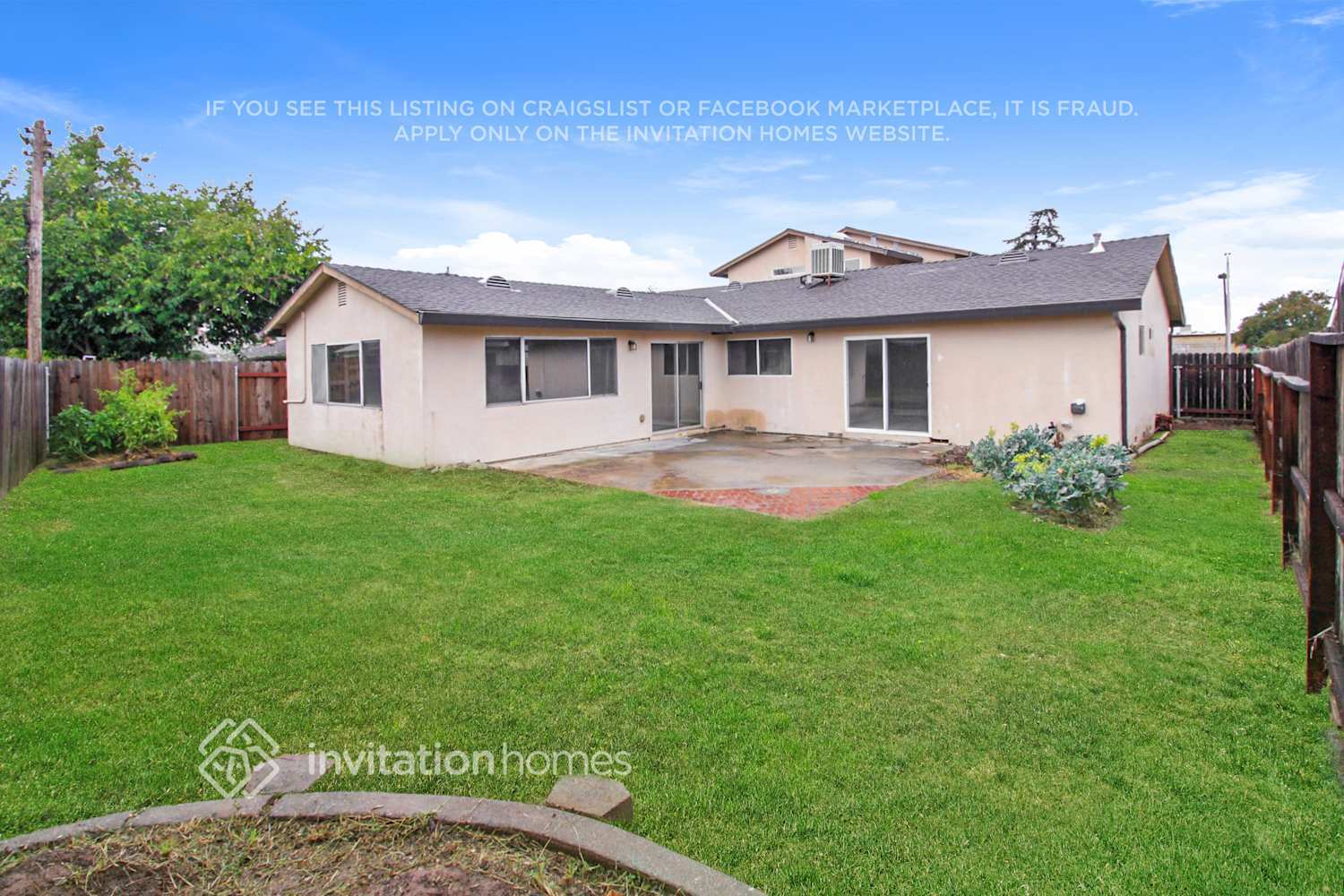 Building Photo - 10471 Reymouth Ave