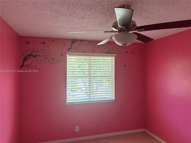 Building Photo - 4383 Laurel Ridge Cir