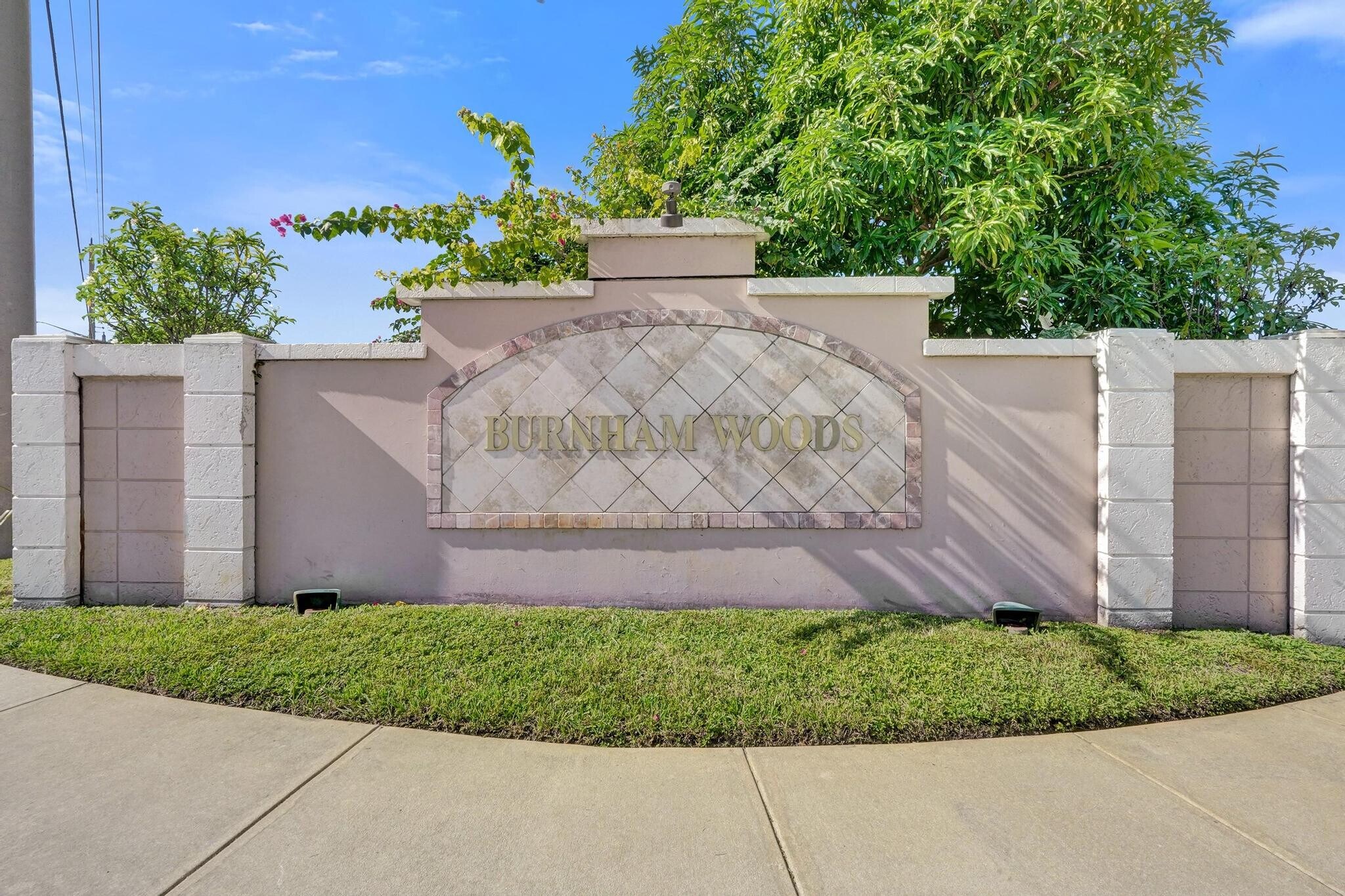 In the desirable neighborhood of Burnham Woods - 8105 SW 19th St