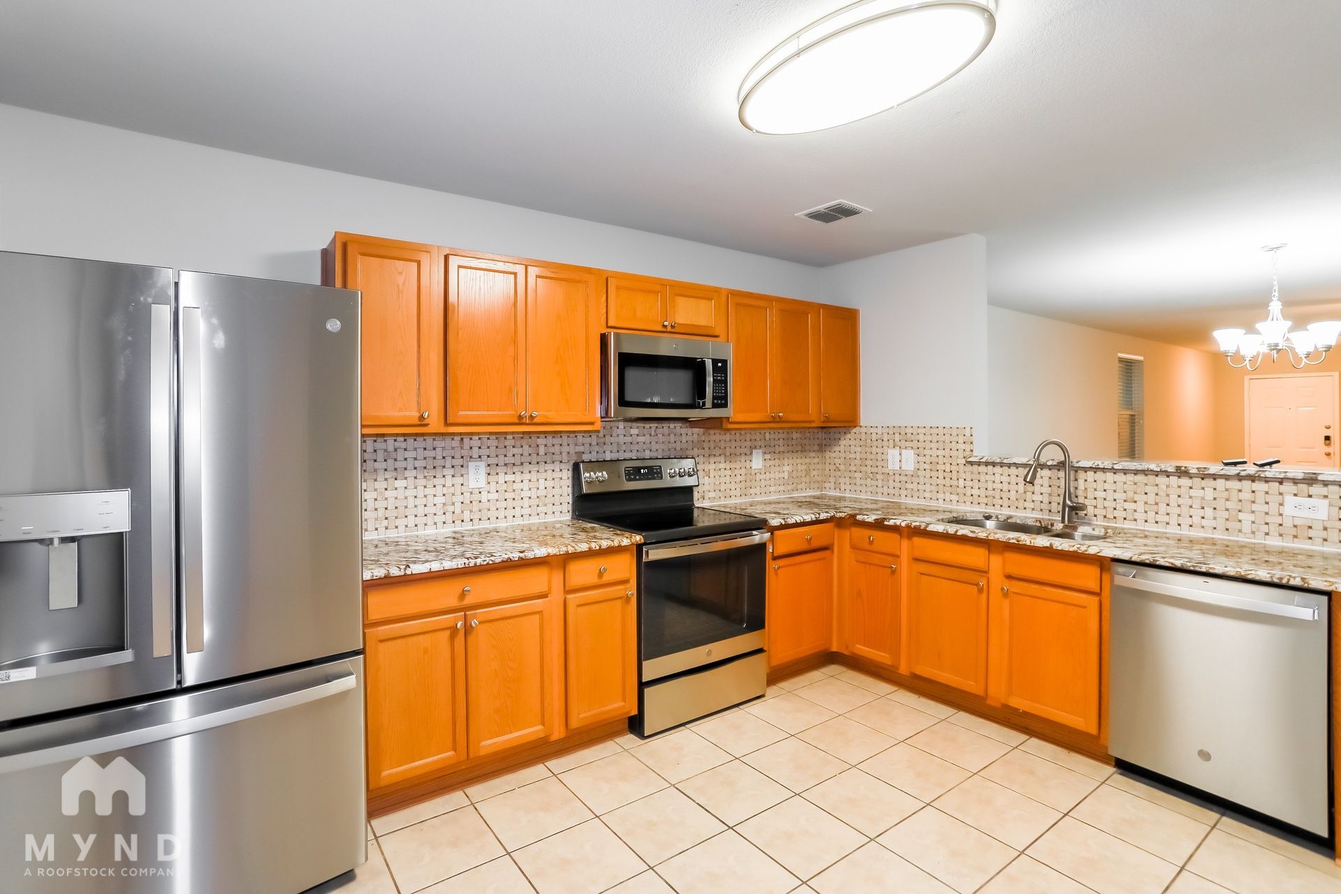 Building Photo - 16521 Woodside Dr