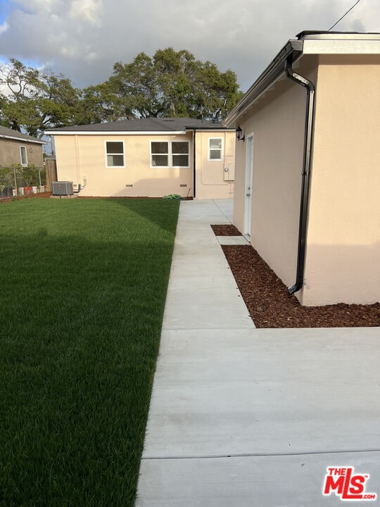 Building Photo - 15605 Berendo Ave