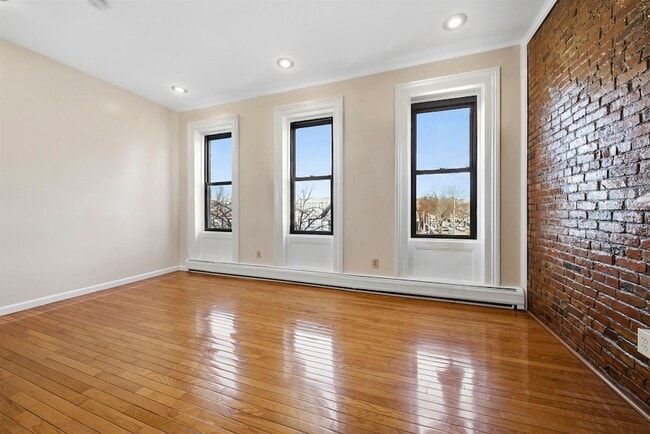 Building Photo - 800 Ocean Ave