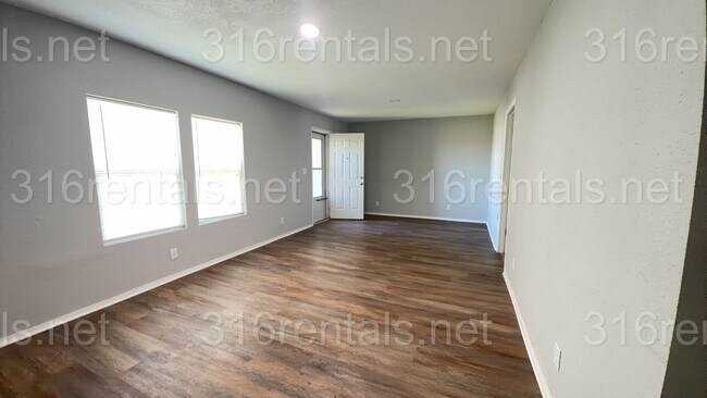 Building Photo - 417 S Gordy St