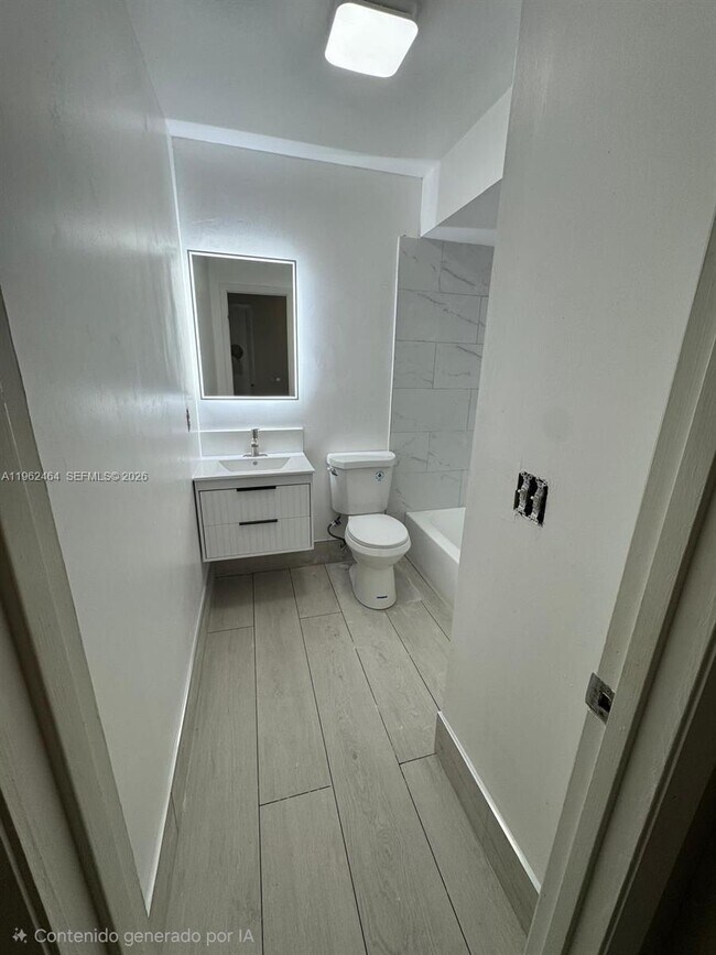 Building Photo - 613 SW Sandbar Terrace