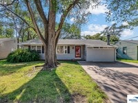 Building Photo - 3 bedroom 1 bath home
