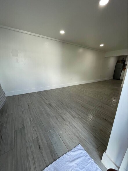 Building Photo - 1424 SW 92nd Pl