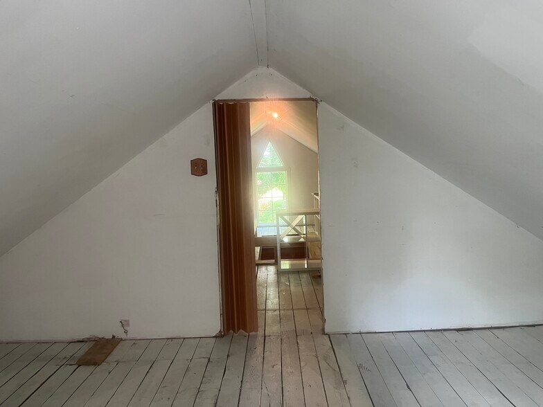 Building Photo - 326 Tollgate Rd