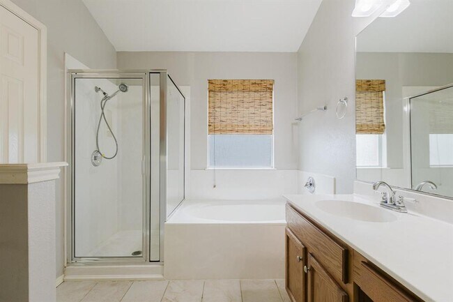 Building Photo - 1409 Molson Lake Dr