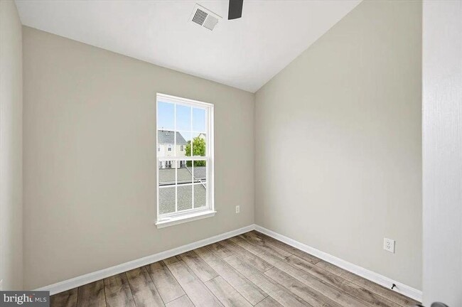 Building Photo - 3706 Singleton Terrace