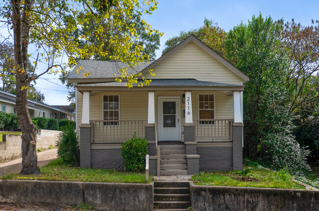 Building Photo - 2116 Senate St