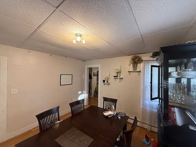 Building Photo - 76 Fowle St