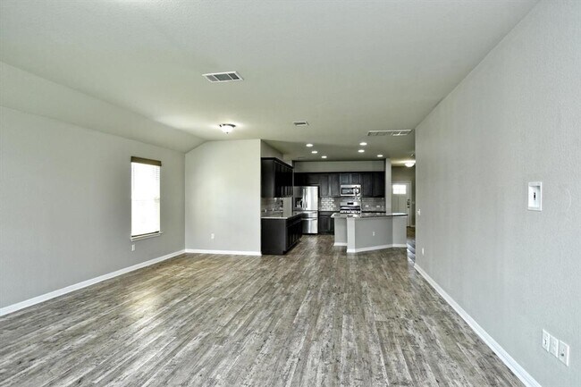 Building Photo - 201 Red Matador Ln