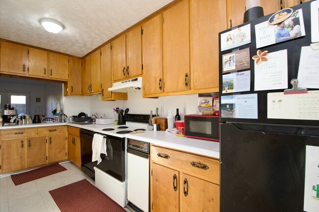 Building Photo - Fall 2026 - Check out the location!