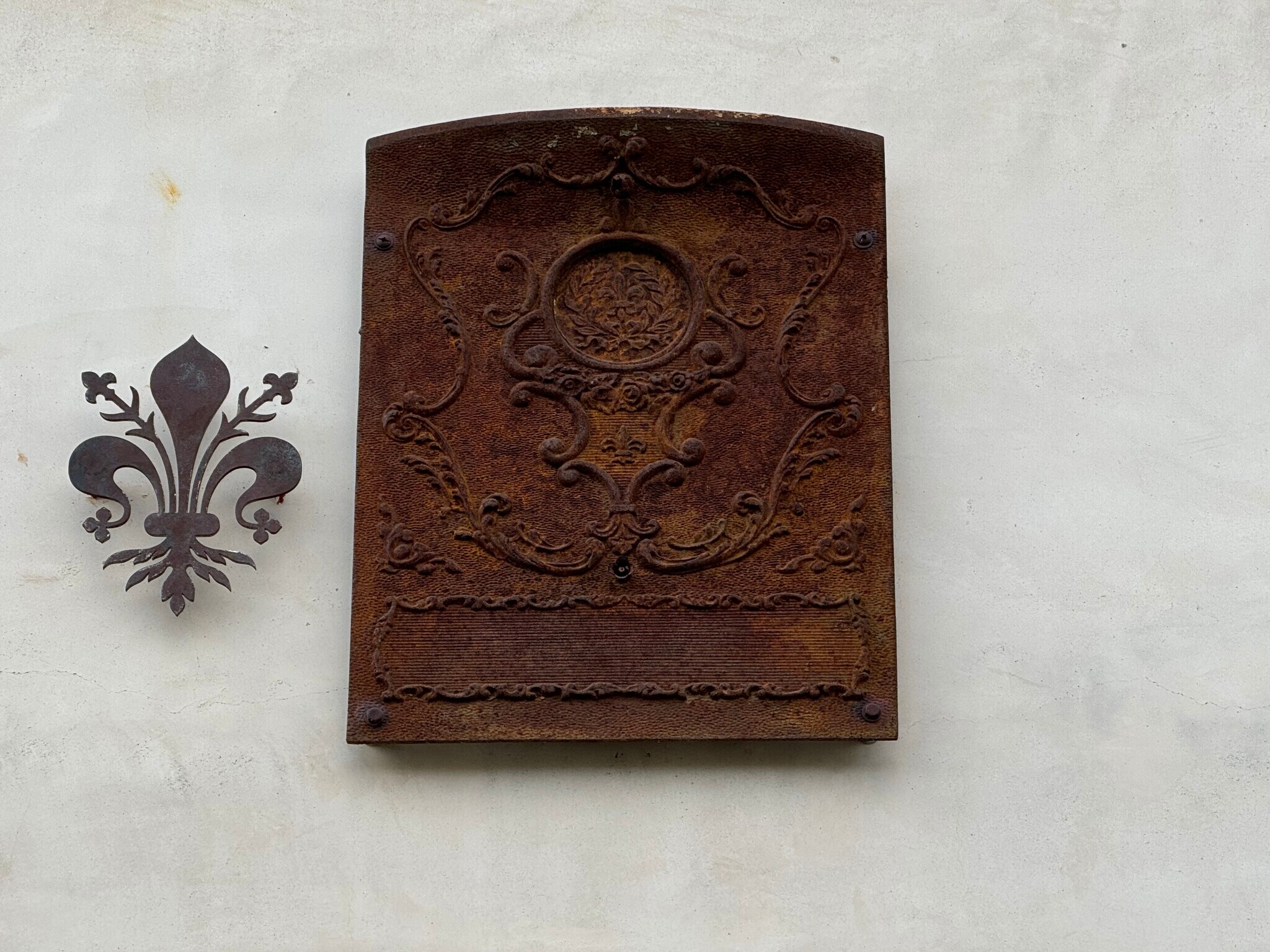 AriDanProperties.com - 457 N Spaulding Ave