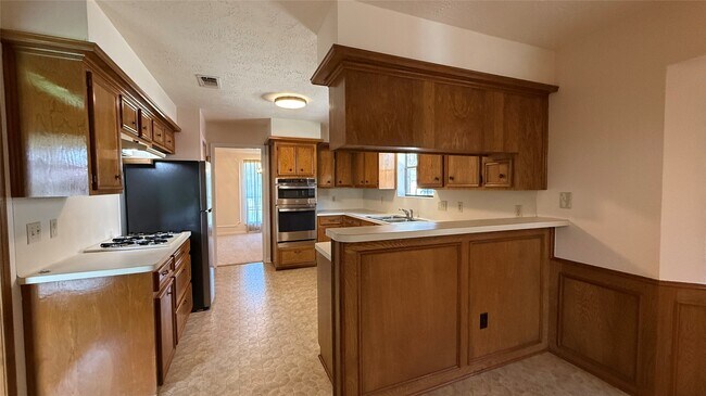 Building Photo - 6223 Denmark Dr