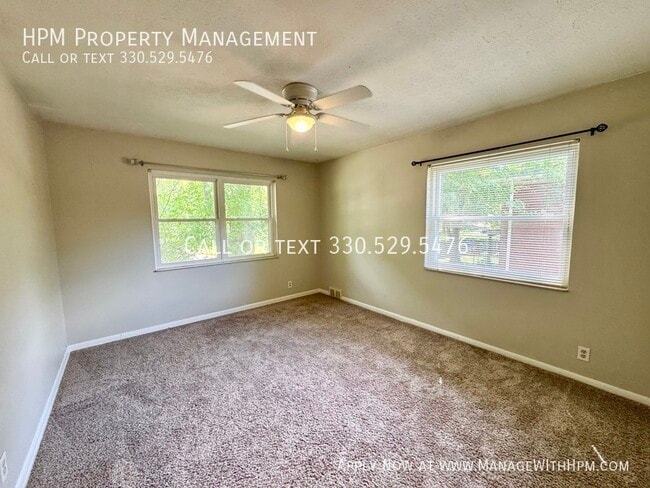 Building Photo - 1803 Tanglewood Dr