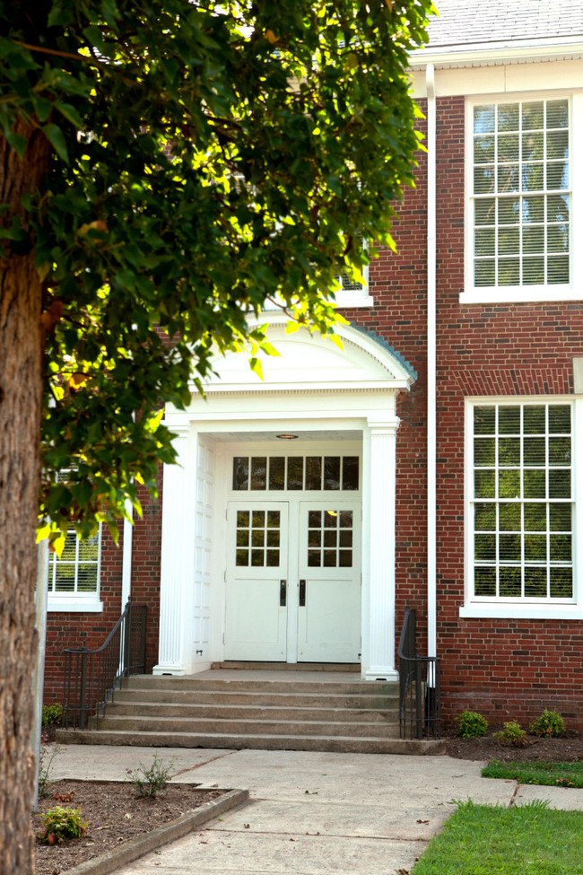 Building Photo - CHATHAM LOFTS