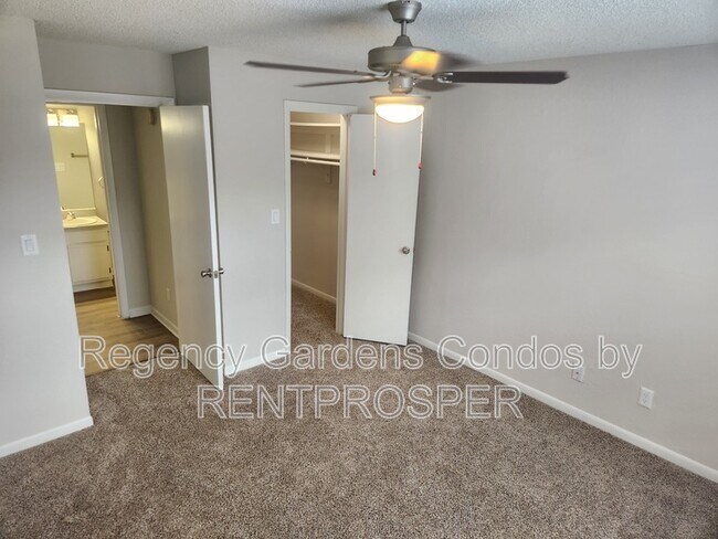 Building Photo - 5530 Chrishire Way