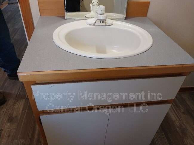 Building Photo - 435 SE 9th St