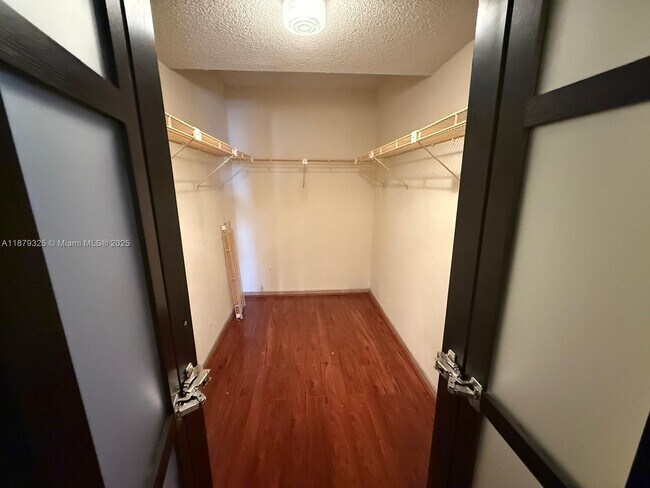 Building Photo - 1500 S Ocean Dr