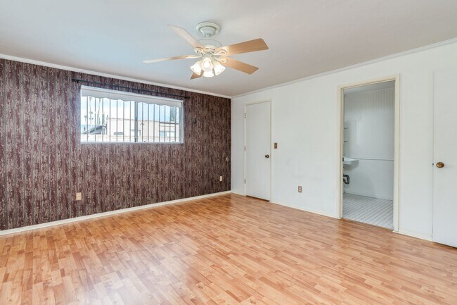 Building Photo - Great East Side Location 4 Bed/2 Bath Home