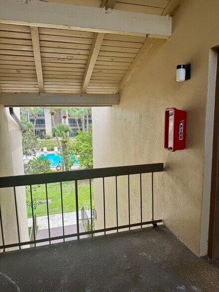 Building Photo - 588 Orange Dr