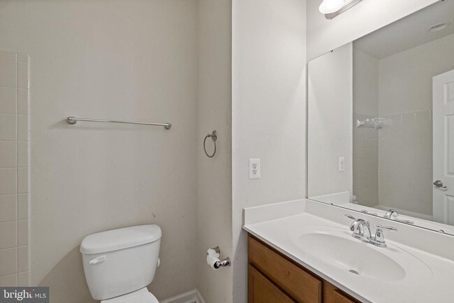 Building Photo - 942 Hall Station Dr