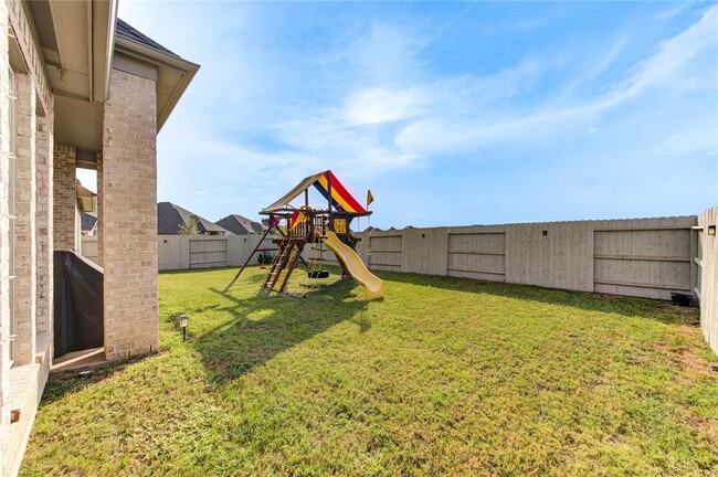 Building Photo - 4908 Mulberry Shrubs Ln