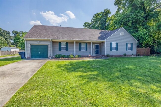 Building Photo - 5819 Woodside Ln