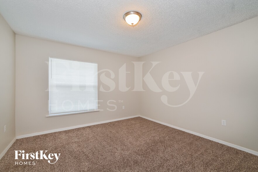 Building Photo - 3637 Queens Cove Blvd