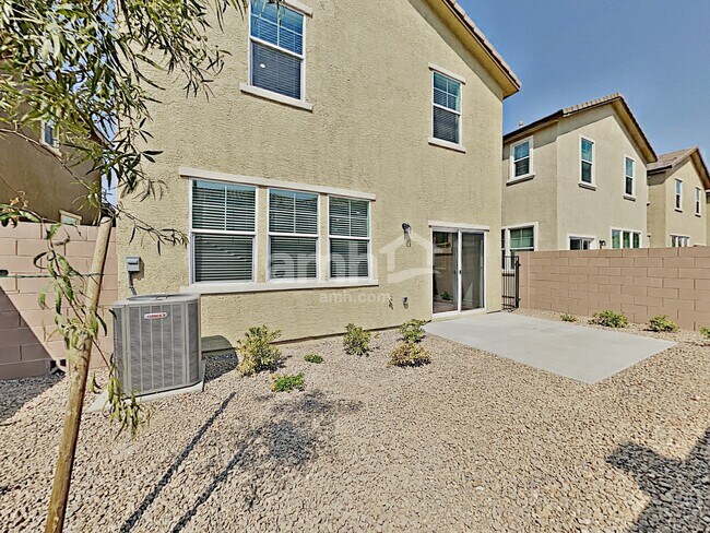 Building Photo - 10474 Marias St