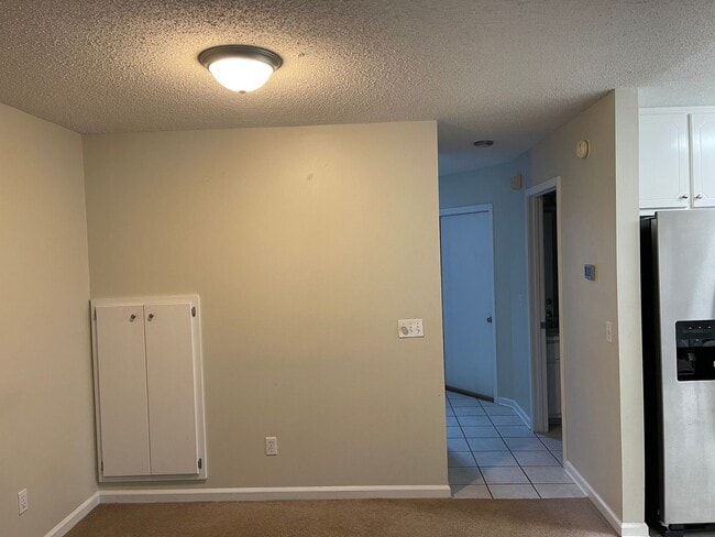 Building Photo - Briarwood West Sudvision - Stainless Steel...