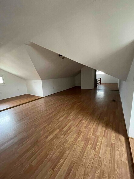 Building Photo - 208 Watts Ave